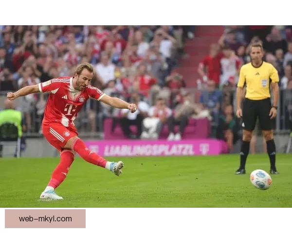 凯恩领衔拜仁客战汉堡首发阵容